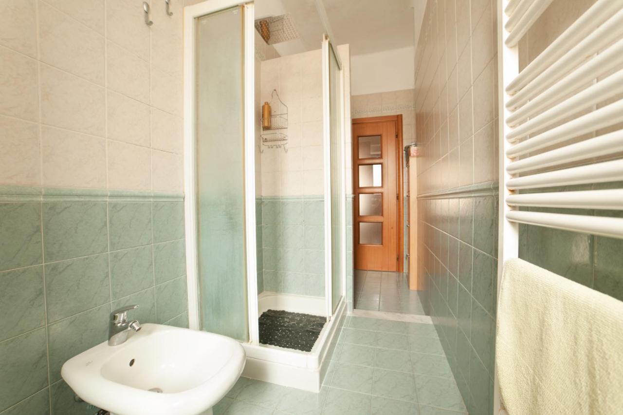 Cozy room close center Turyn Zewnętrze zdjęcie