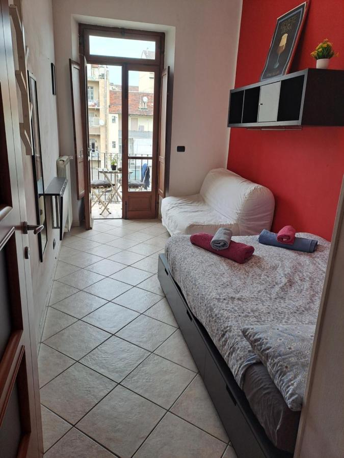 Cozy room close center Turyn Zewnętrze zdjęcie