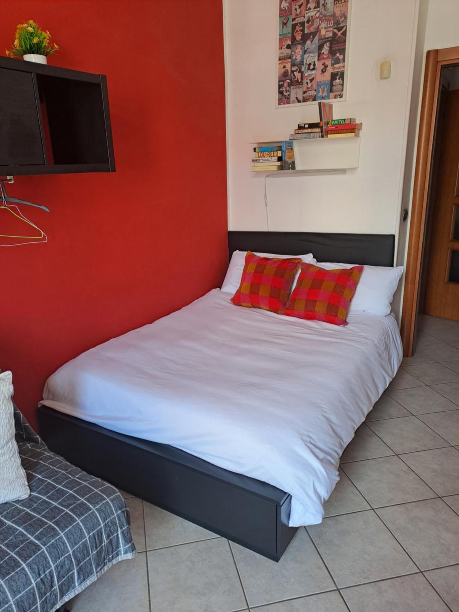 Cozy room close center Turyn Zewnętrze zdjęcie